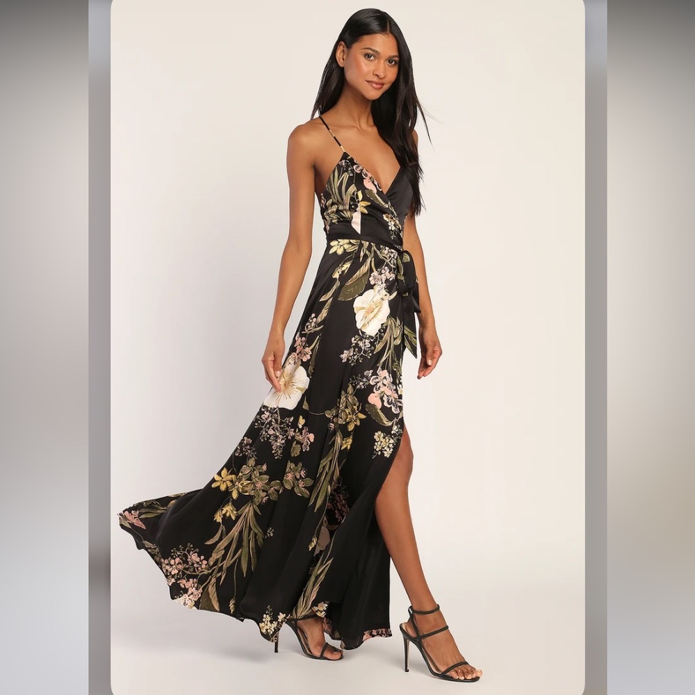NWOT Lulus Still the One Black Floral Print Satin Maxi Dress